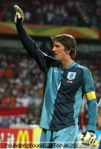 van der sar revine Ã®n echipa a edwin van der sar, care retragerea din echipa a olandei după